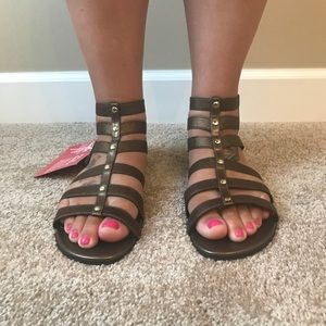 Dexflex Comfort Bronze “Troy” sandal size 9